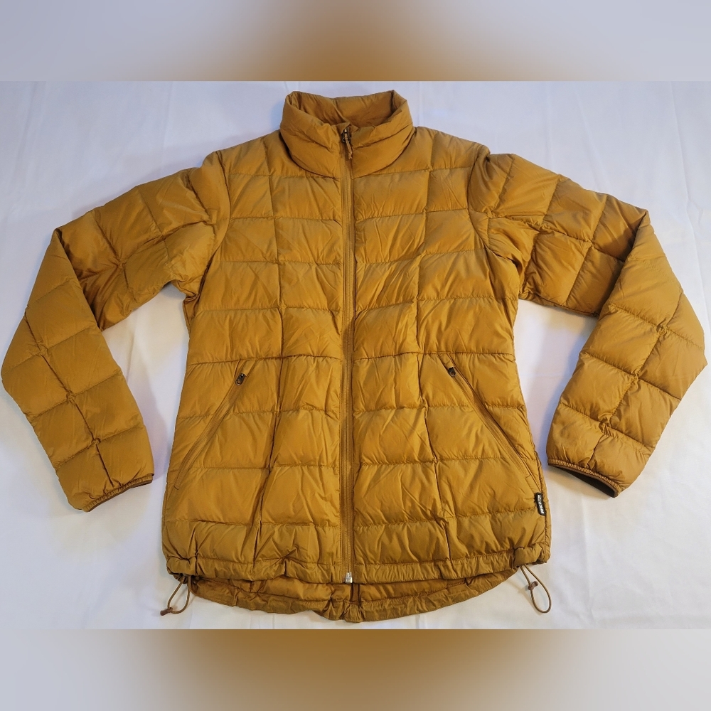 REI Mens Medium 650 Down Rustic Gold Puffer Jacket Coat Zip Pockets Inside New